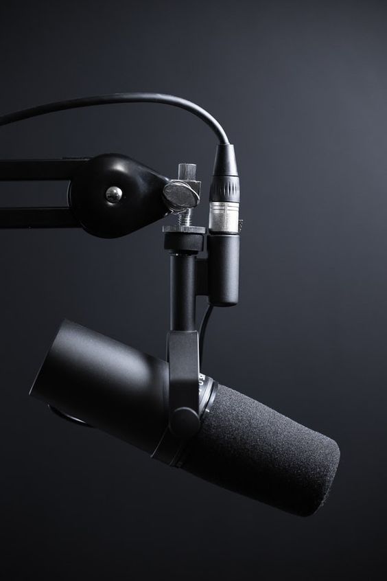 contact studio2